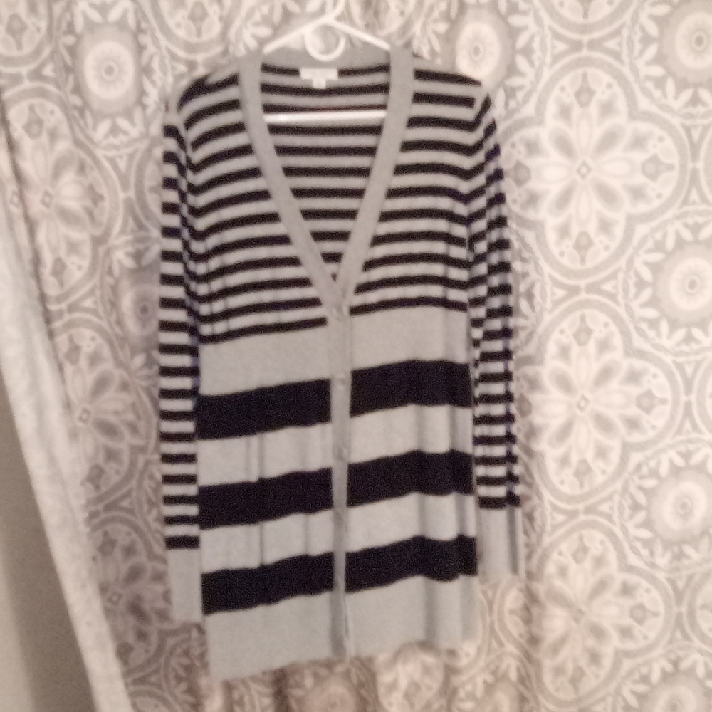 Liz Lange Maternity Cardigan sz. Large